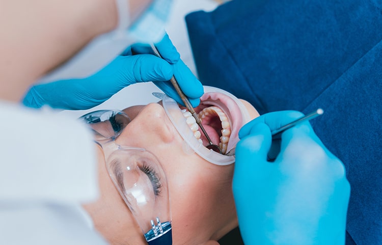عصب کشی دندان چیست و مراقبت های بعد از آن